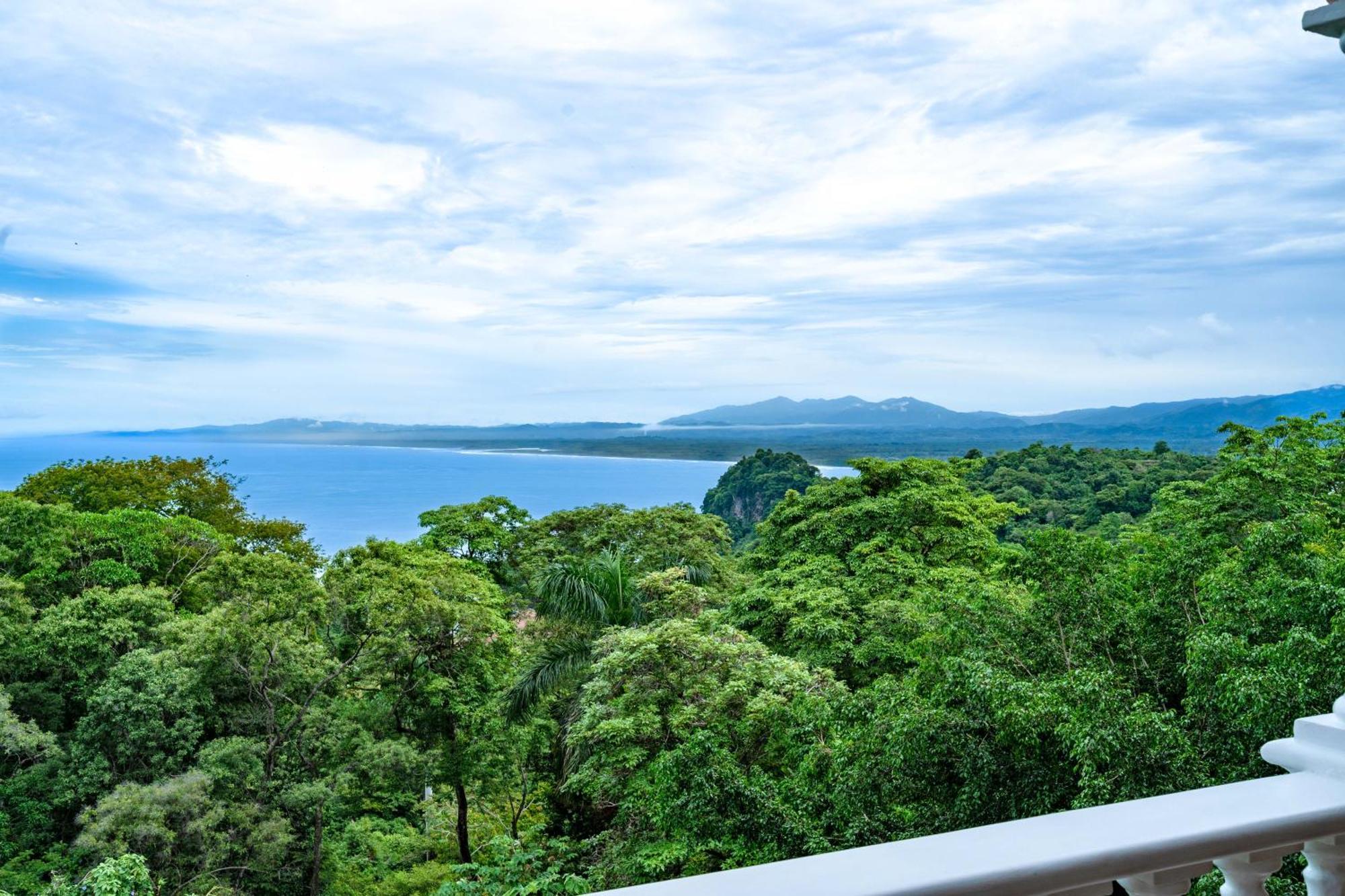 Pacifico Colonial Condominiums Manuel Antonio Exterior photo